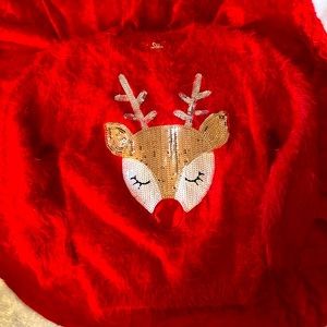 Super cute warm and cozy sweater.